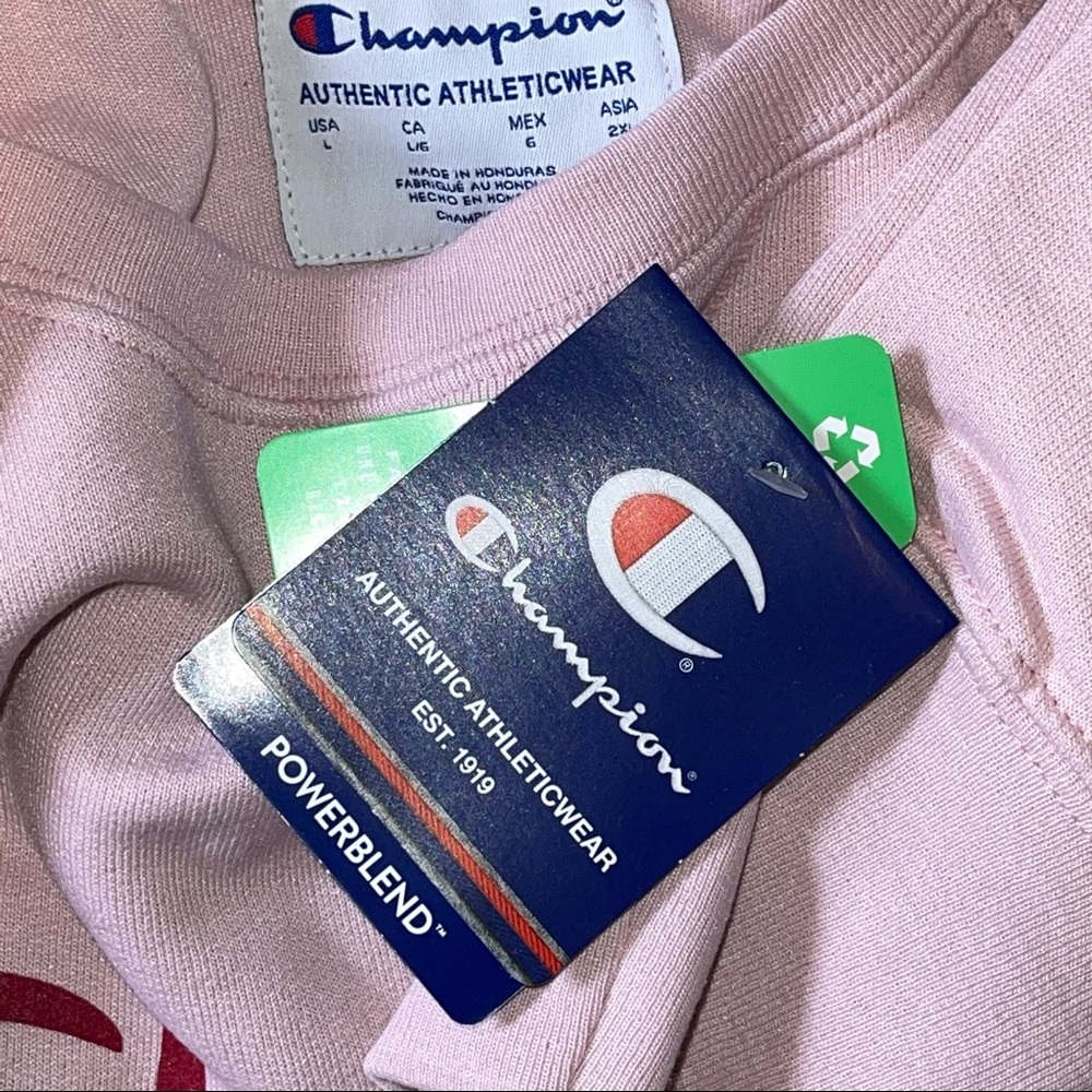NWT Champion Blush Pink Logo Crewneck Sweatshirt - Picture 2 of 3